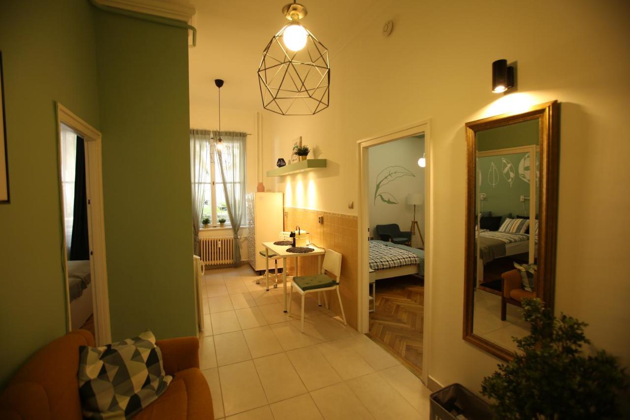 Castle Courtyard Hideaway Apartment Будапеща Екстериор снимка