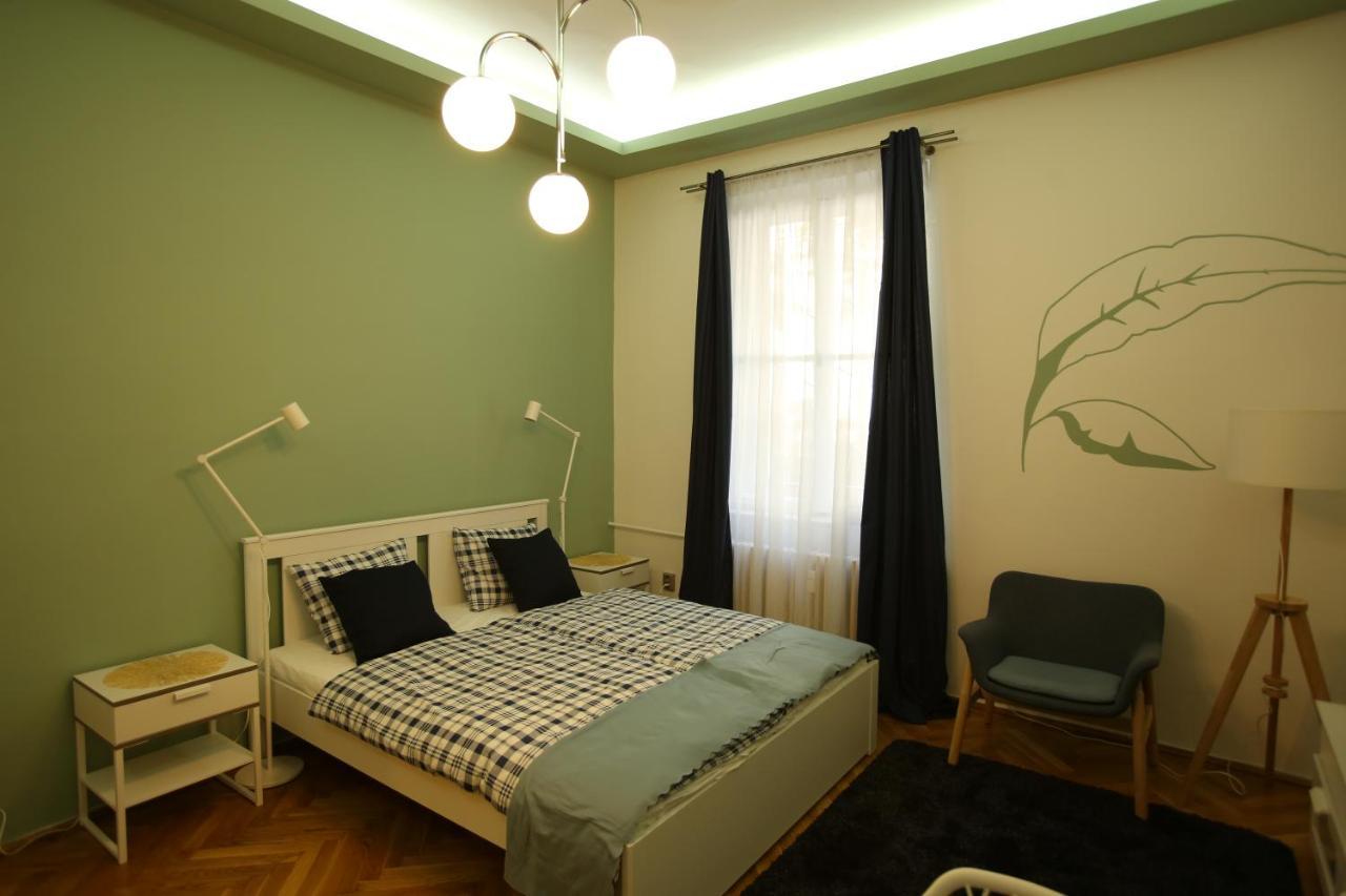 Castle Courtyard Hideaway Apartment Будапеща Екстериор снимка